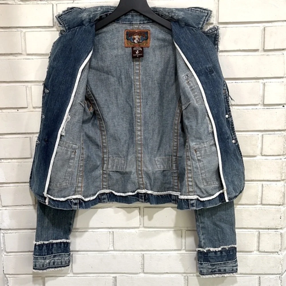 True Religion Distressed Blue Jean Jacket Raw Hem Collar, Pockets, & Cuffs Small - Picture 11 of 12